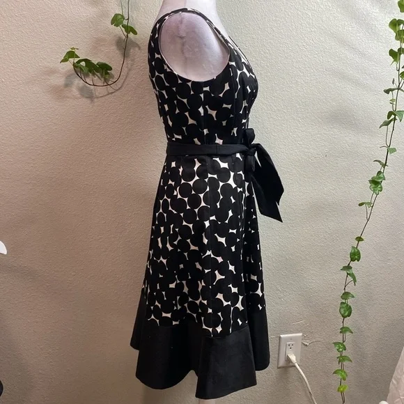 NINE WEST Womens Dress Sz 4Navy and White Polka DOts Career V Neck Fit & Flare - Picture 4 of 11